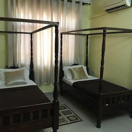 Transit Motel Ukonga Дар ес Саалам Екстериор снимка