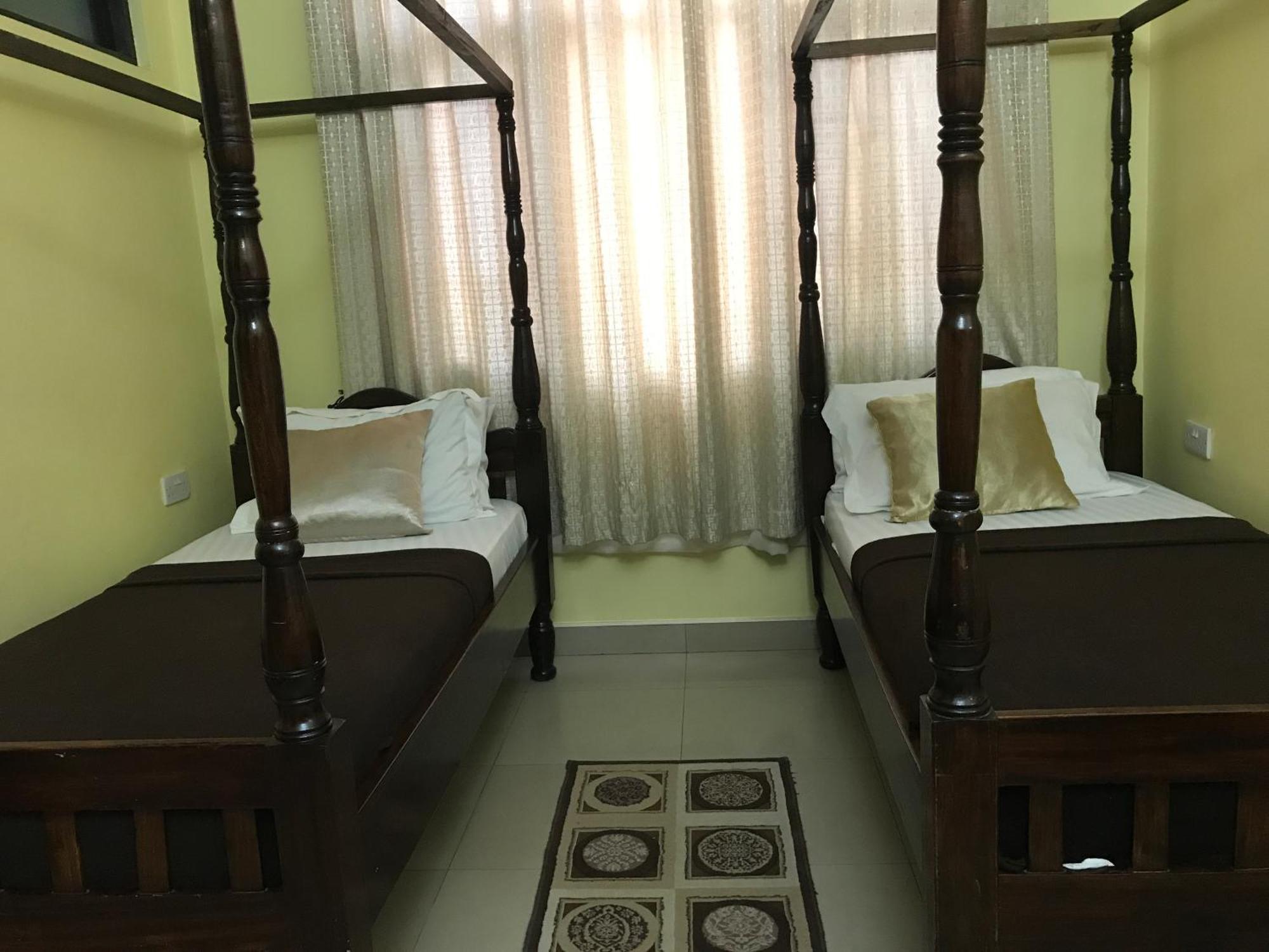 Transit Motel Ukonga Дар ес Саалам Екстериор снимка