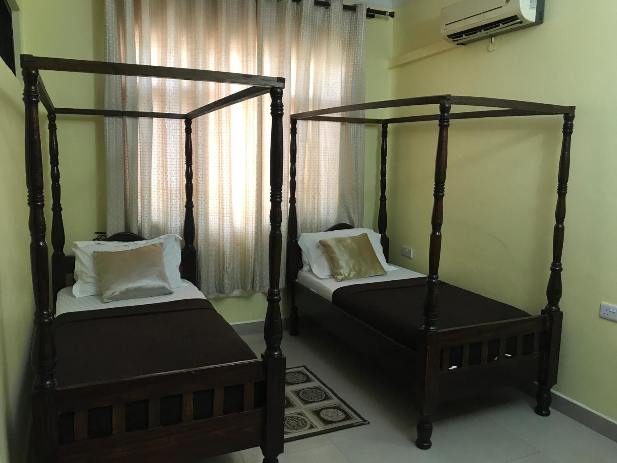 Transit Motel Ukonga Дар ес Саалам Екстериор снимка