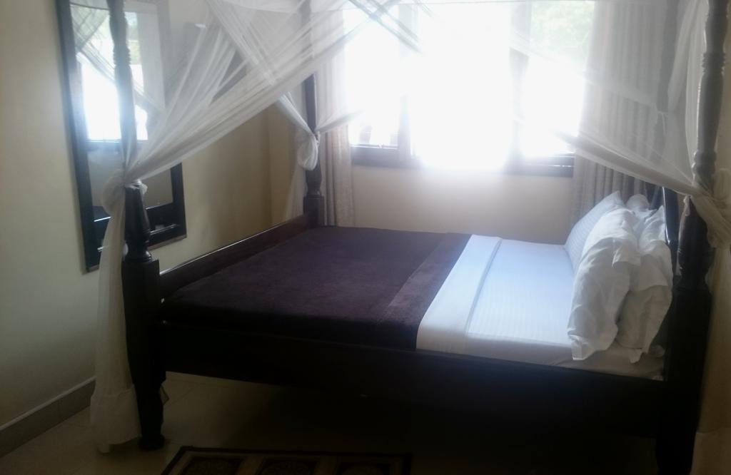 Transit Motel Ukonga Дар ес Саалам Екстериор снимка